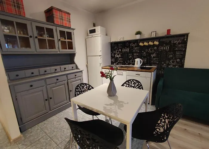 Kghn Wyszynskiego 12 Brama Portowa Szczecin