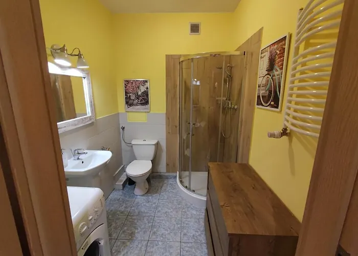 Kghn Wyszynskiego 12 Brama Portowa *