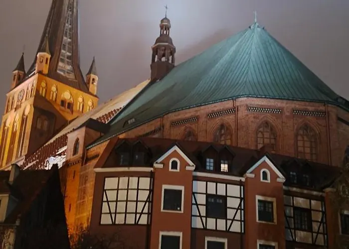 Kghn Wyszynskiego 12 Brama Portowa Lägenhet