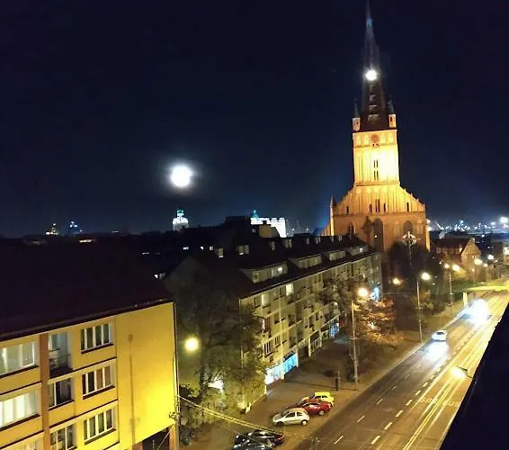 Kghn Wyszynskiego 12 Brama Portowa *